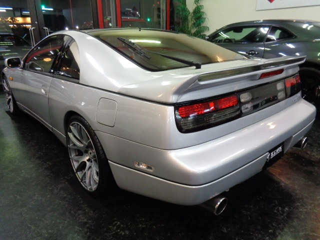 �V���o�[M�J���[����d�l�G�A��2by2T�o�[���[�t�{�f�B&���A�X�|�C���[LED���C�g&LEDFOG&���b�h�N���A�e�[��&�ǉ����[�^�[&D�ȃp���[�V�[�g&ETC�����s7��km�䑕���[����
