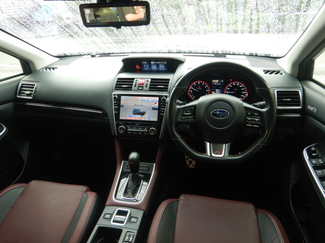 レヴォーグ2.0 STI スポーツ アイサイト 4WD