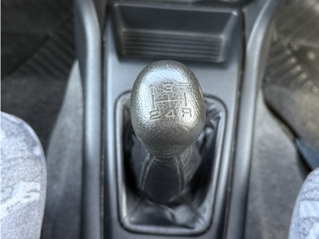 パジェロイオ1.8 ZR 4WD