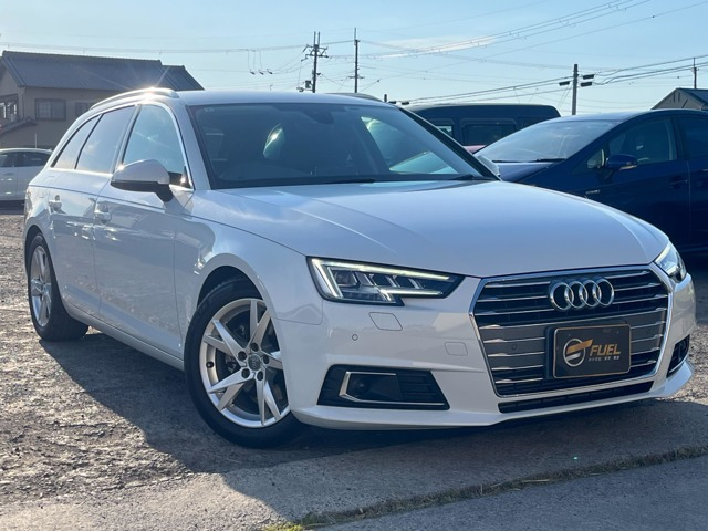A4アバント40 TFSI スポーツ