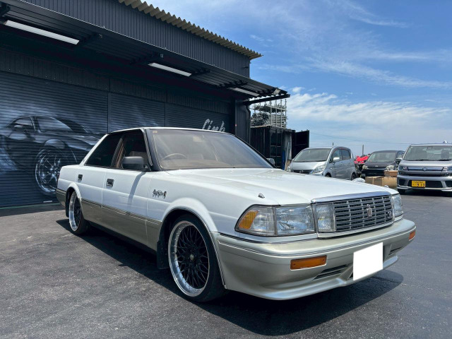 クラウン