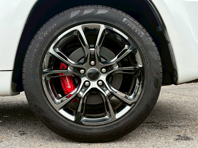 グランドチェロキーSRT8 アルパイン 4WD