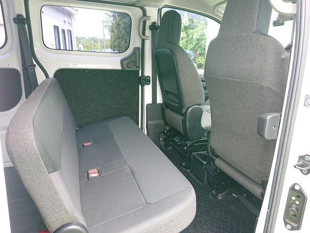NV200バネットバン1.6 VX