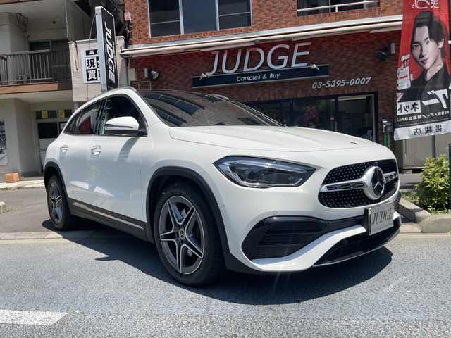 GLAクラスGLA200d 4マチック AMGラインパッケージ 4WD