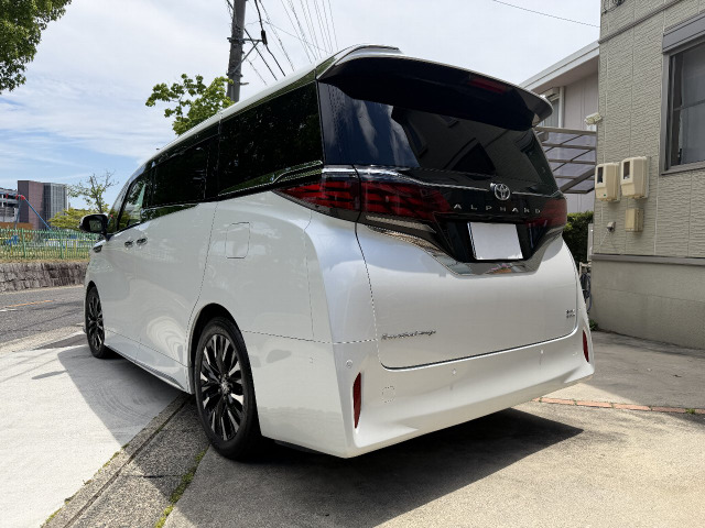 アルファードハイブリッド 2.5 エグゼクティブ ラウンジ E-Four 4WD