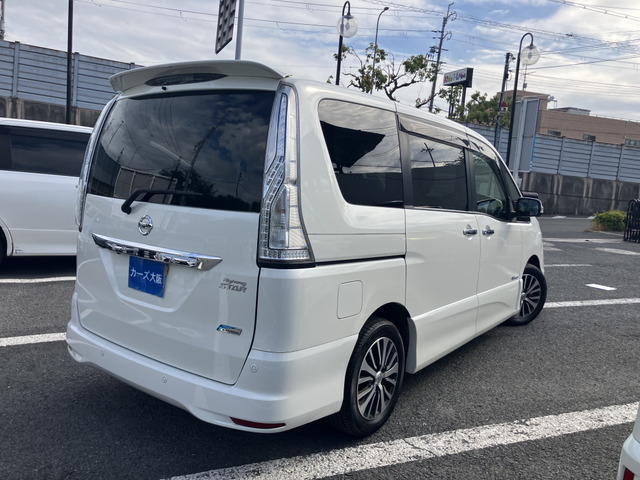 セレナ2.0 ハイウェイスター S-HYBRID アドバンスドセーフティパッケージ