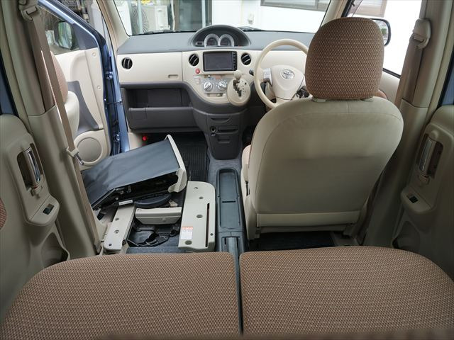 シエンタ1.5 X ウェルキャブ 助手席リフトアップシート車 Aタイプ