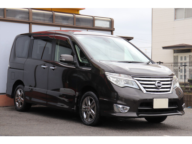 セレナ2.0 ハイウェイスター アドバンスドセーフティパッケージ 4WD