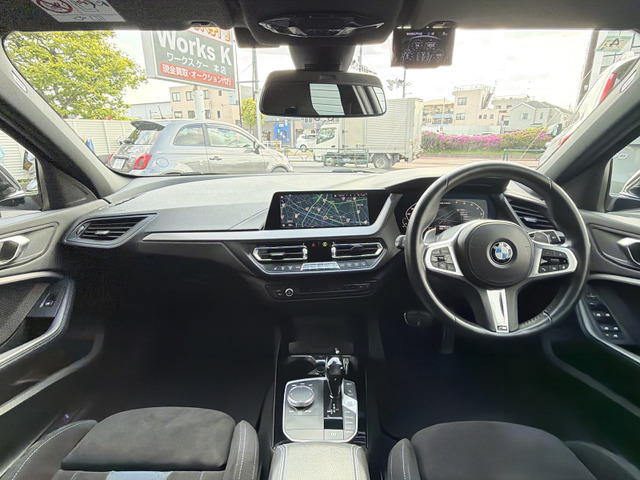 1シリーズM135i xドライブ 4WD