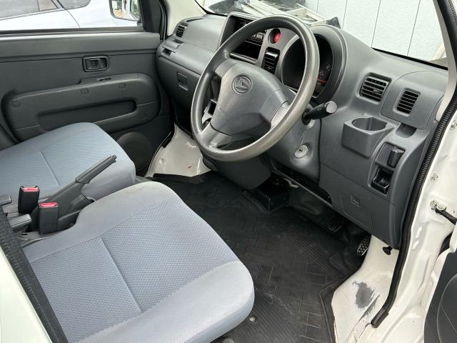 �����ÎԂ����������Ȃ���������ڎw���Ďd�グ�Ă��܂���