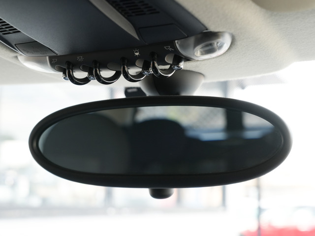 MINI�炵���X�^�C���b�V���ȃ��[���~���[�����ł��B