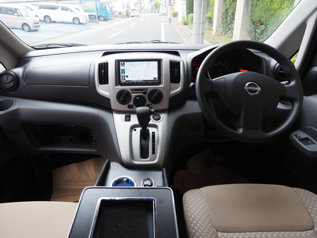NV200バネットバン