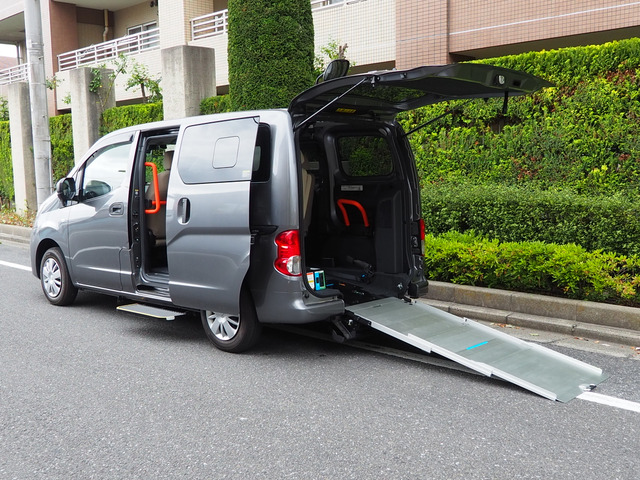 NV200バネットバン