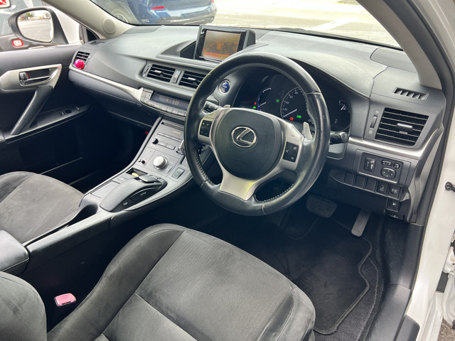 �����X�̍ۂ́A��ς��萔�ł����O���܂łɂ��\������肢�������܂��B���l��&�ۊǏꏊ���������邽�߁A�����͂����肢�������܂��B