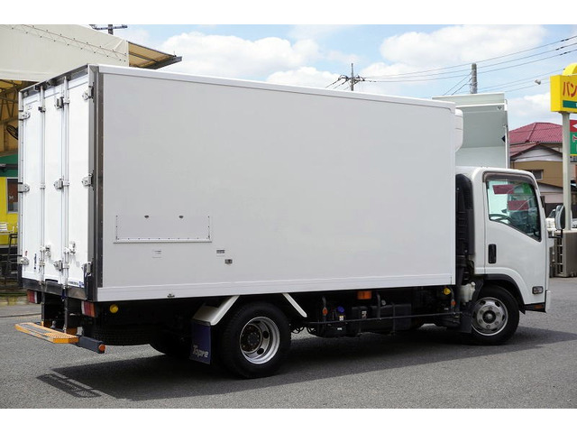 バン・トラック専門、総在庫200台以上!!当社のHPも是非ご覧ください。http://www.vantruck.co.jp/index.htm