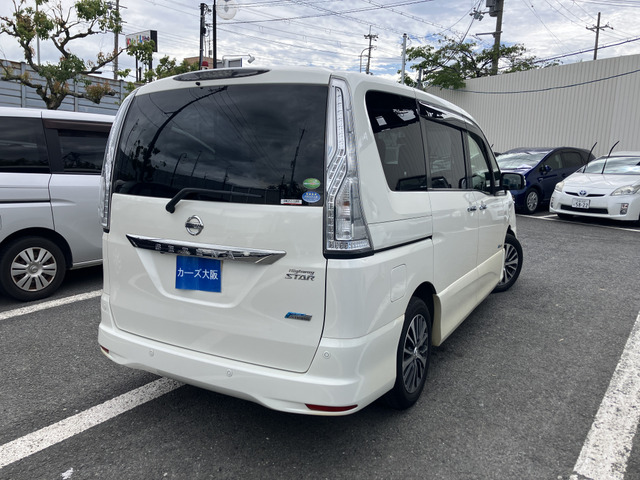 セレナ2.0 ハイウェイスター S-HYBRID アドバンスドセーフティパッケージ