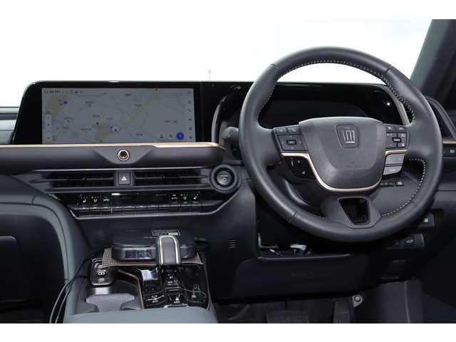 クラウンスポーツ2.5 Z E-Four 4WD