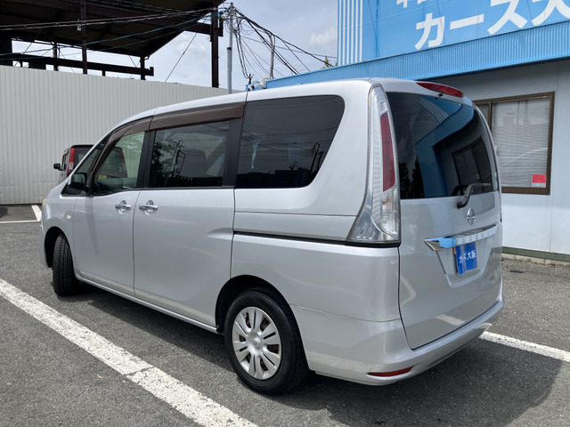セレナ2.0 20S