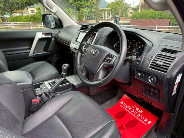 �n�X���[�E�W���j�[�E�^�t�g���̌ySUV�E4WD���f���̎戵���ё����B�L�����v��Ԓ������̃A�E�g�h�A�p�r�ő劈��B�l�C�̃c�[�g���J���[���A���݌ɂɂȂ��Ԏ��d�l�ł����\�Z�ɍ��킹�Ē����̔��\�ł��B