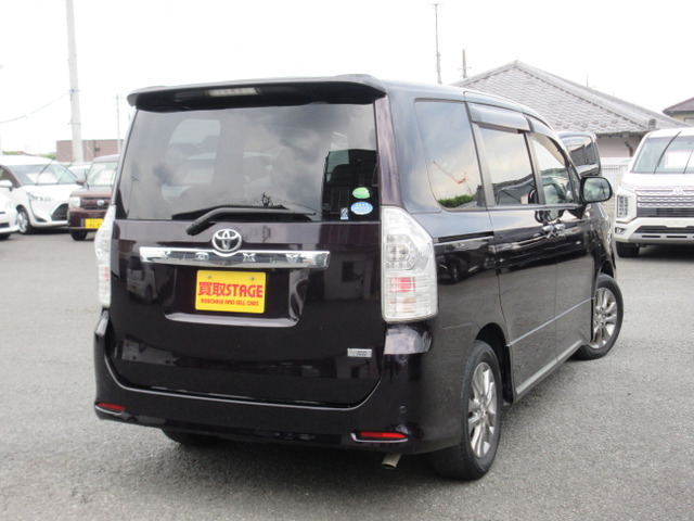 ヴォクシー2.0 ZS 煌Z