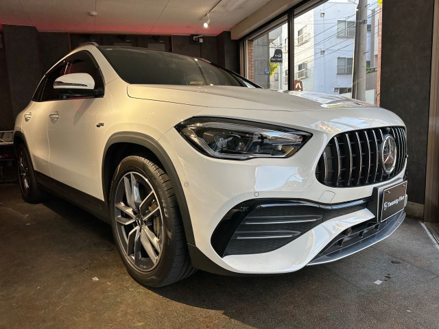 GLAクラスAMG GLA35 4マチック 4WD
