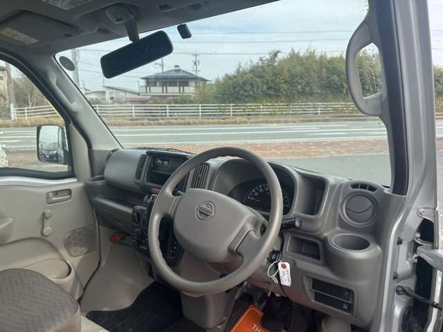 NV100クリッパーDX ハイルーフ 5AGS車