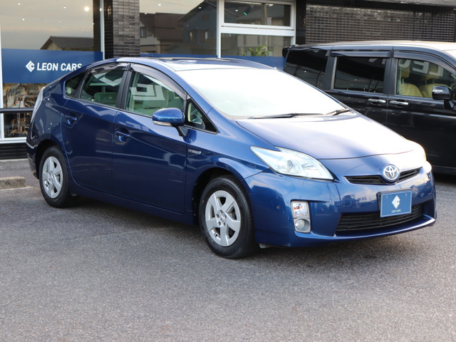 プリウス1.8 S