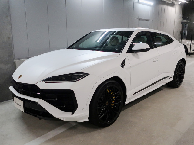 ウルスSE 4WD