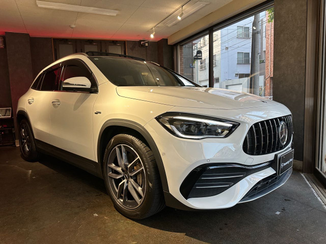 GLAクラスAMG GLA35 4マチック 4WD