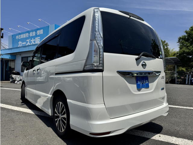 セレナ2.0 ハイウェイスター Vセレクション+Safety S-HYBRID