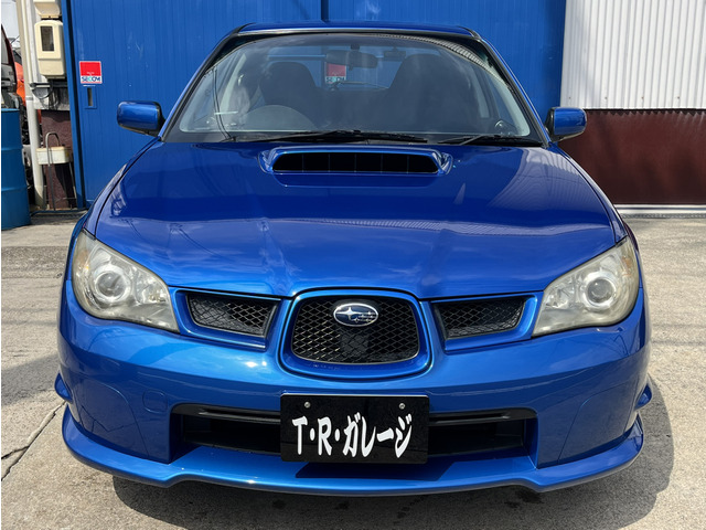 �t�����g����͏����ɂȂ��Ă���܂��B�l�I�ɂ�STi���̃t�����g���b�v�𑕒�����Ί������ȂƎv���܂��B��ڂ͌����ڂ������������ł��B