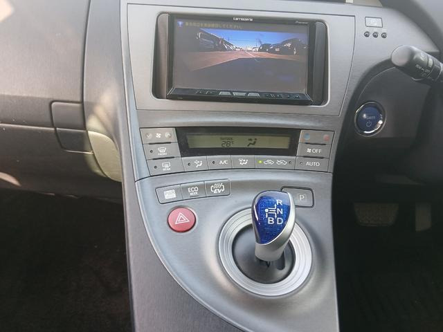 プリウスPHV1.8 S