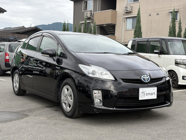プリウス1.8 S