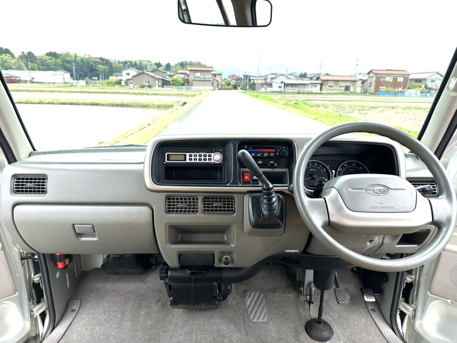 ��Ŋ뜜��!!����ŏI�^�A4WD�AAA�]��3.5�_�D�ǎԁA�I�[�g�}�A���S���A�G�A�R���A�p���X�e�A�A���~�A�����X���C�h�h�A�A�n�C���[�t�A�o�C�U�[�A��T�E���h�}�C���h�ō���]�܂ŉ��X�o��4�C�����A�G���W�����ڎ�