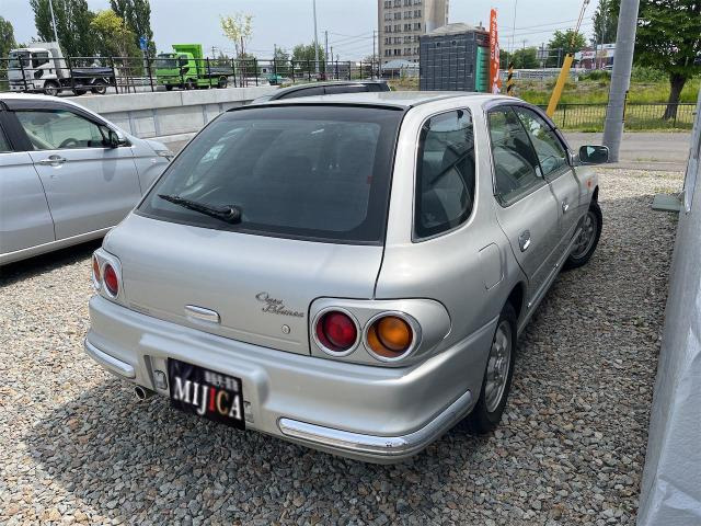 インプレッサスポーツワゴン1.5 カサブランカ 4WD