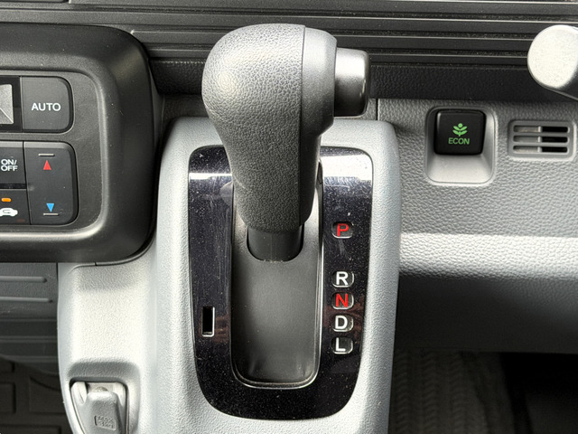 N-VAN