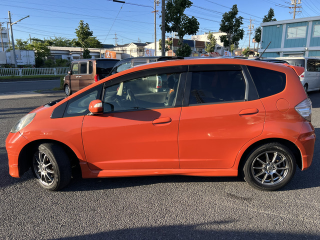 �O���d�グ�A�����A�j���d�グ�A�����N���[�j���O�v���܂��B���̒S���҂���������d�グ�A�[�Ԃ����Ē����܂��B