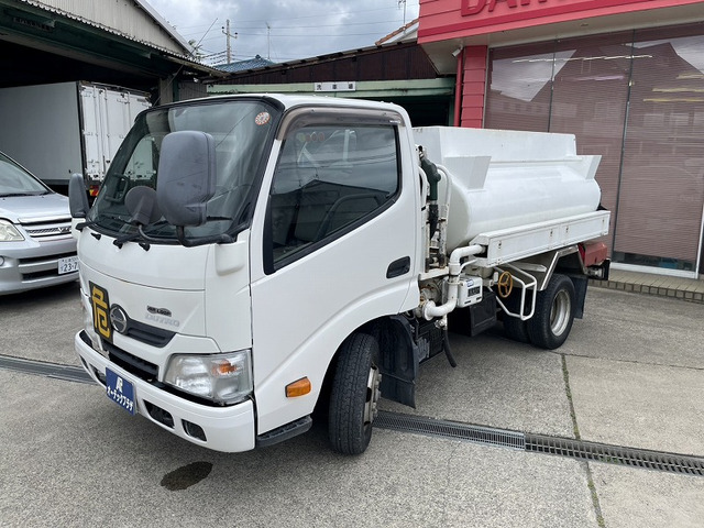 デュトロタンクローリー車
