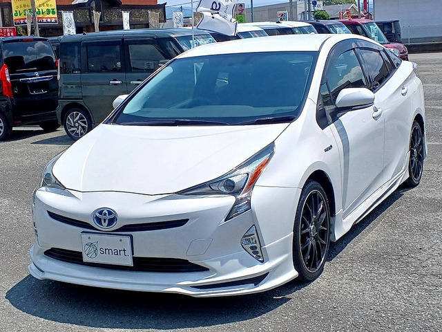 プリウス1.8 S