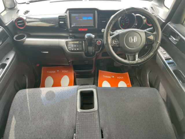N-BOXカスタムG Lパッケージ 2トーンカラースタイル