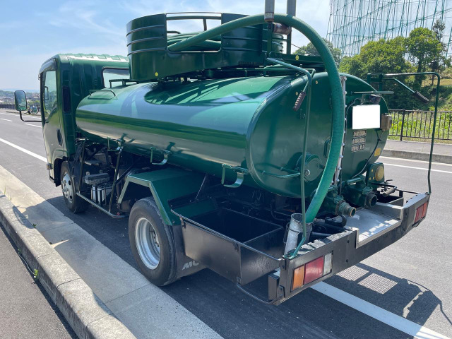 エルフバキュームカー