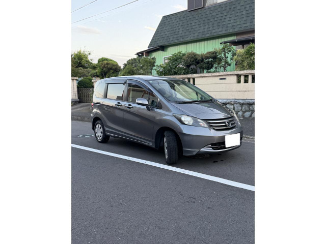フリード1.5 G ジャストセレクション 4WD