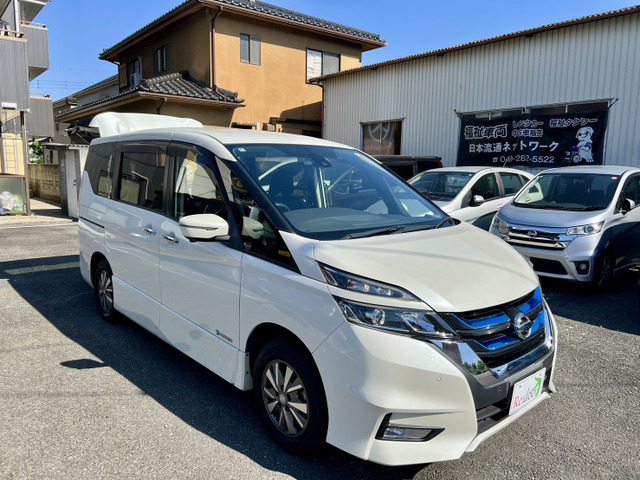 セレナ1.2 e-POWER ハイウェイスター チェアキャブ スロープタイプ 車いす1名 サード仕様