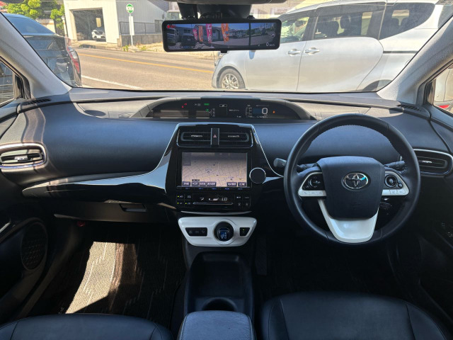 プリウス1.8 S ツーリングセレクション