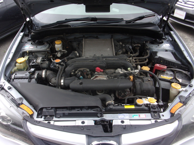 EJ20�����Ό��G���W����2���b�^�[�^�[�{�t���B4WD�ł��B