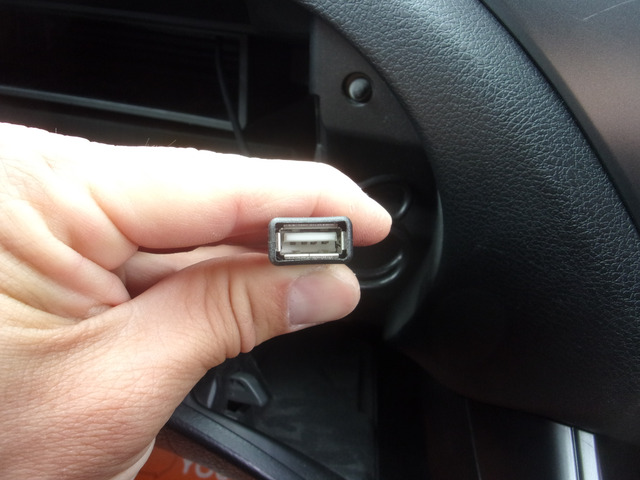 USB���́B