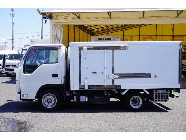 エルフ冷蔵冷凍車