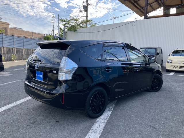 プリウスα1.8 S