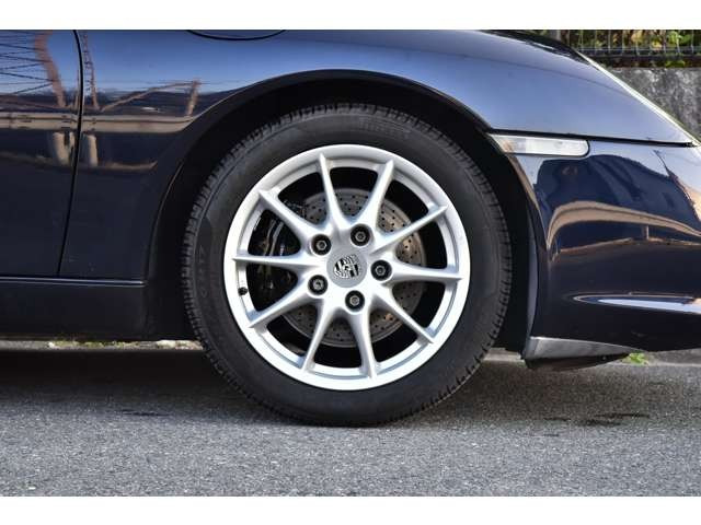 �y���Օi�����܂ށz�S�Ԃ�ΏۂɕK�v�ɉ����āA���Օi�����ꎮ�𑍊z�\�����i�Ɋ܂�ł���܂��B(�o�b�e���[�A�G���W���I�C���A�t�B���^�[�ށA���C�p�[�S���A�G�A�R���t�B���^�[�A�h���C�u�x���g�A�u���[�L�p�b�g)