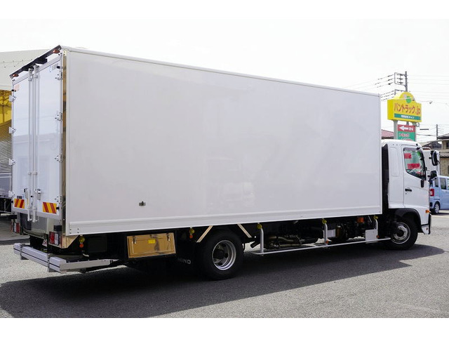 �o���E�g���b�N���A���݌�200��ȏ�!!���Ђ�HP�����񂲗����������Bhttp://www.vantruck.co.jp/index.htm